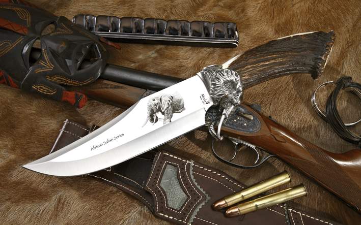 Colección Big Five Buffalo. Cuchillos de caza Muela. 5 grandes safari  africano. Distribuidor Comercial Muela